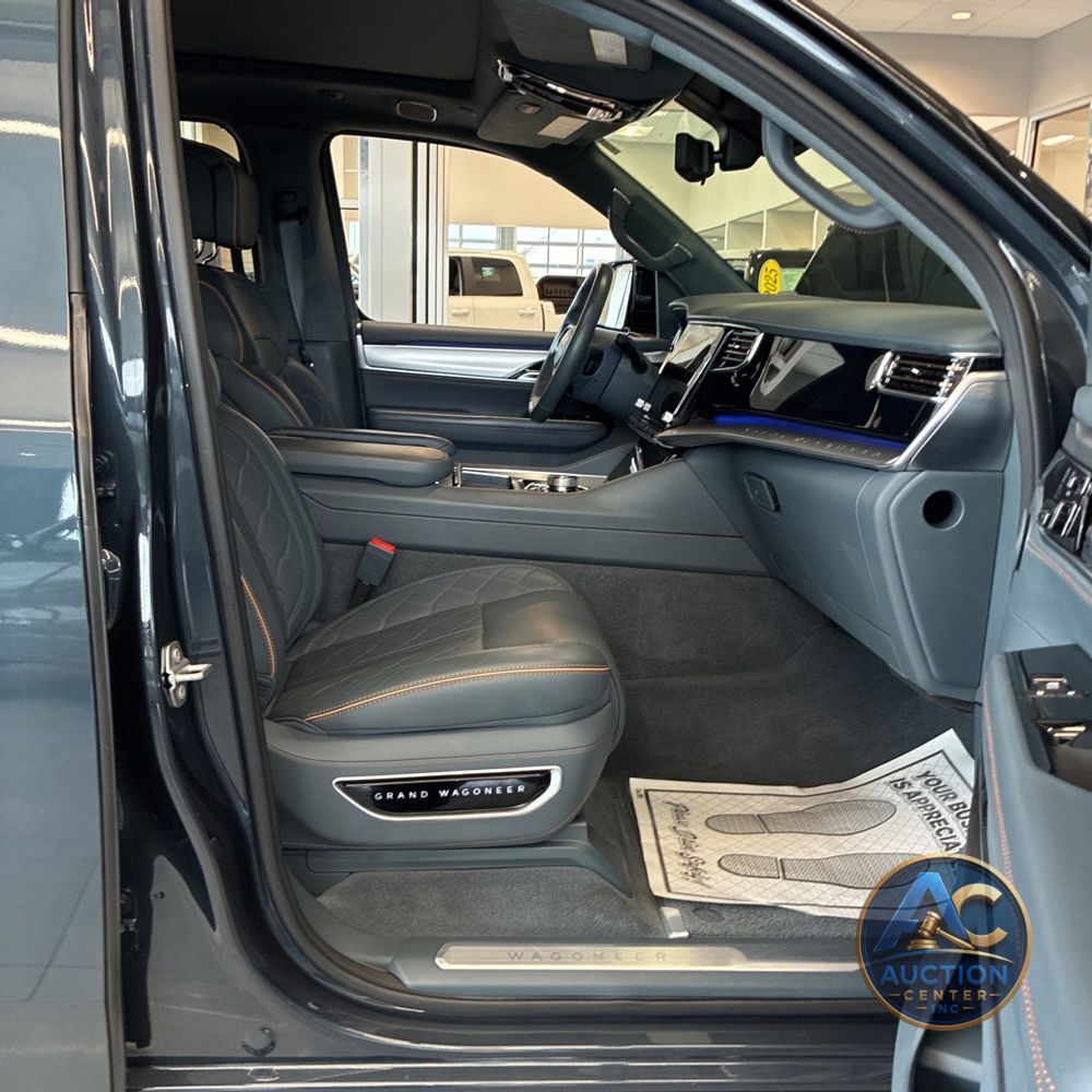 2023 Jeep Grand Wagoneer L Series III