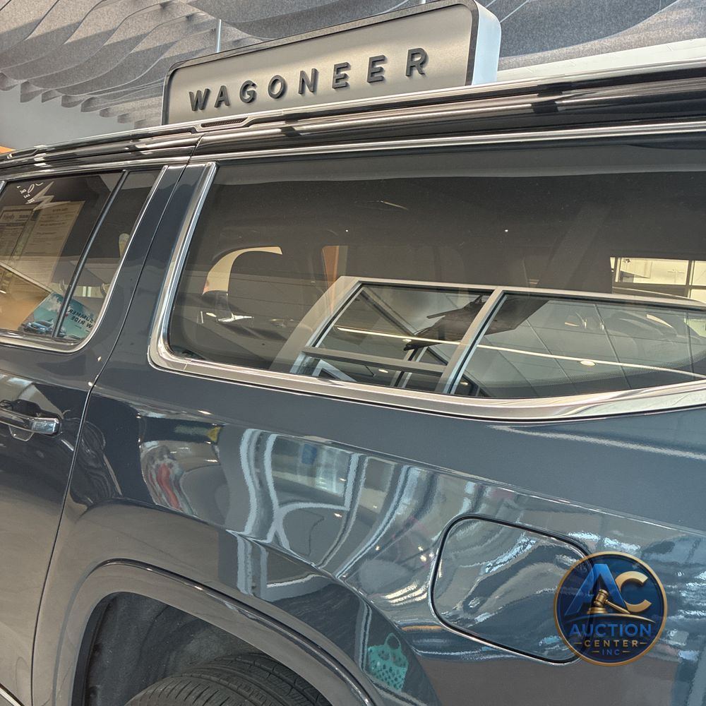 2023 Jeep Grand Wagoneer L Series III
