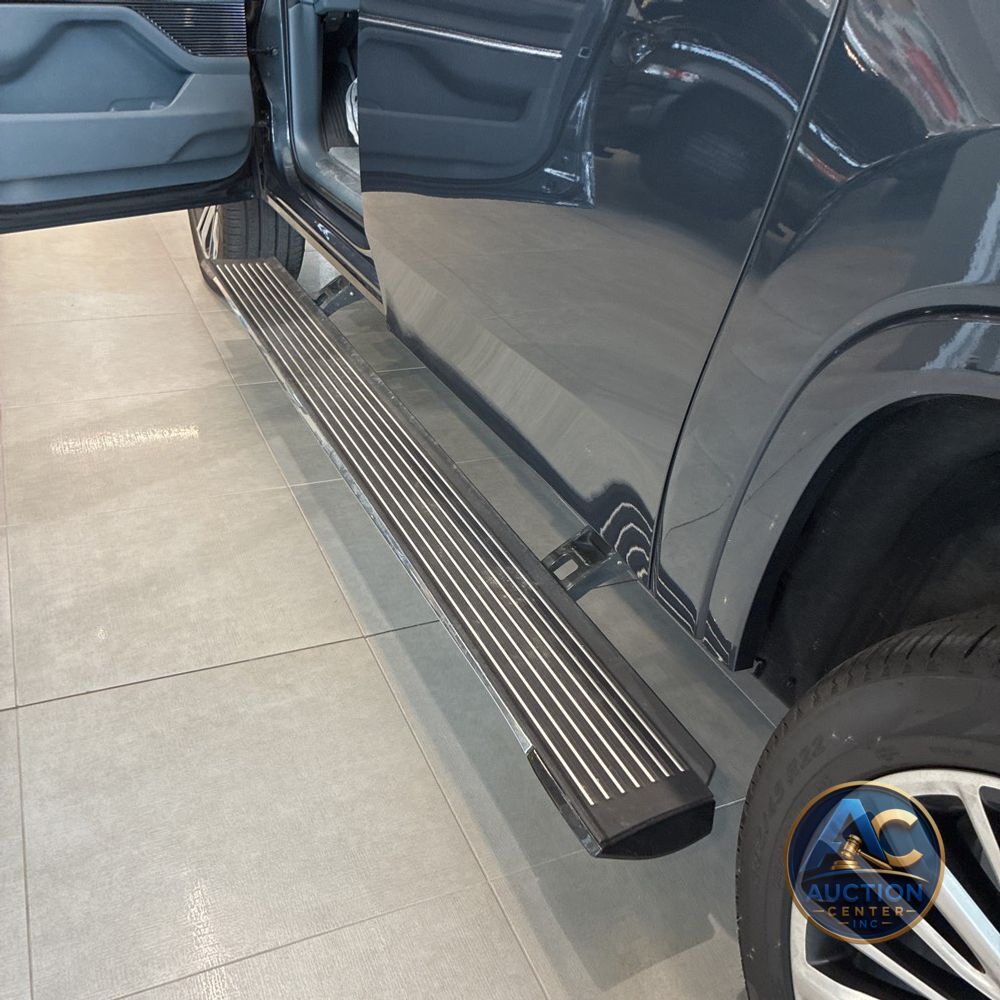 2023 Jeep Grand Wagoneer L Series III