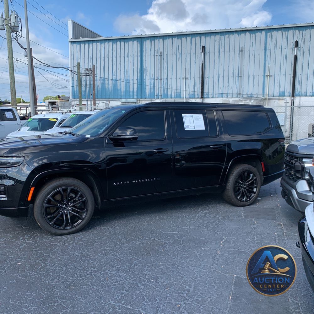2024 Jeep Grand Wagoneer L Series III Obsidian