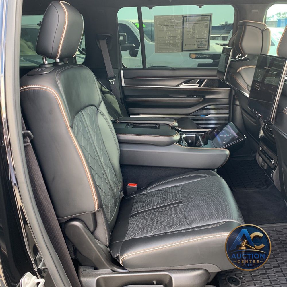 2024 Jeep Grand Wagoneer L Series III Obsidian