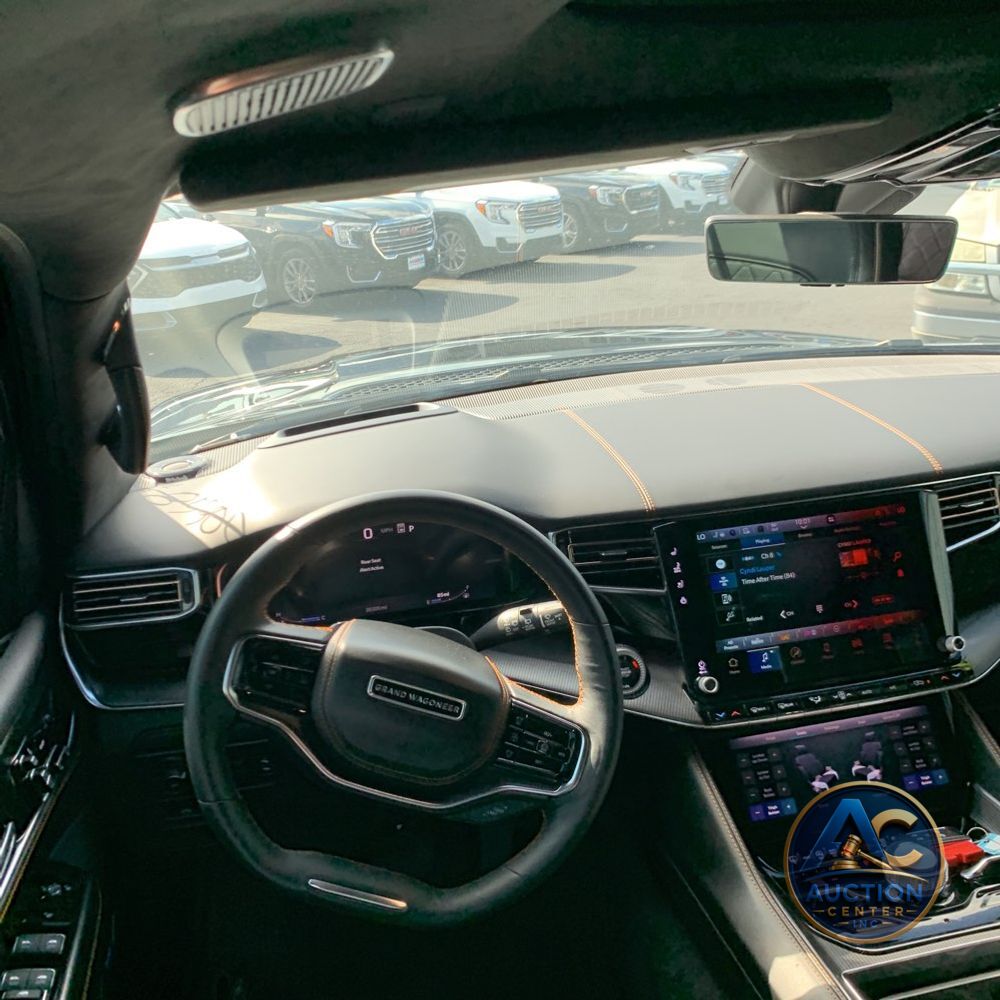 2024 Jeep Grand Wagoneer L Series III Obsidian
