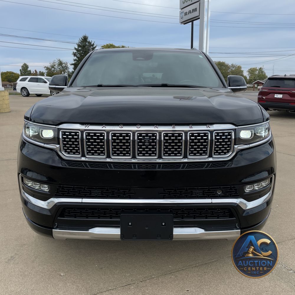 2023 Jeep Grand Wagoneer L Series III