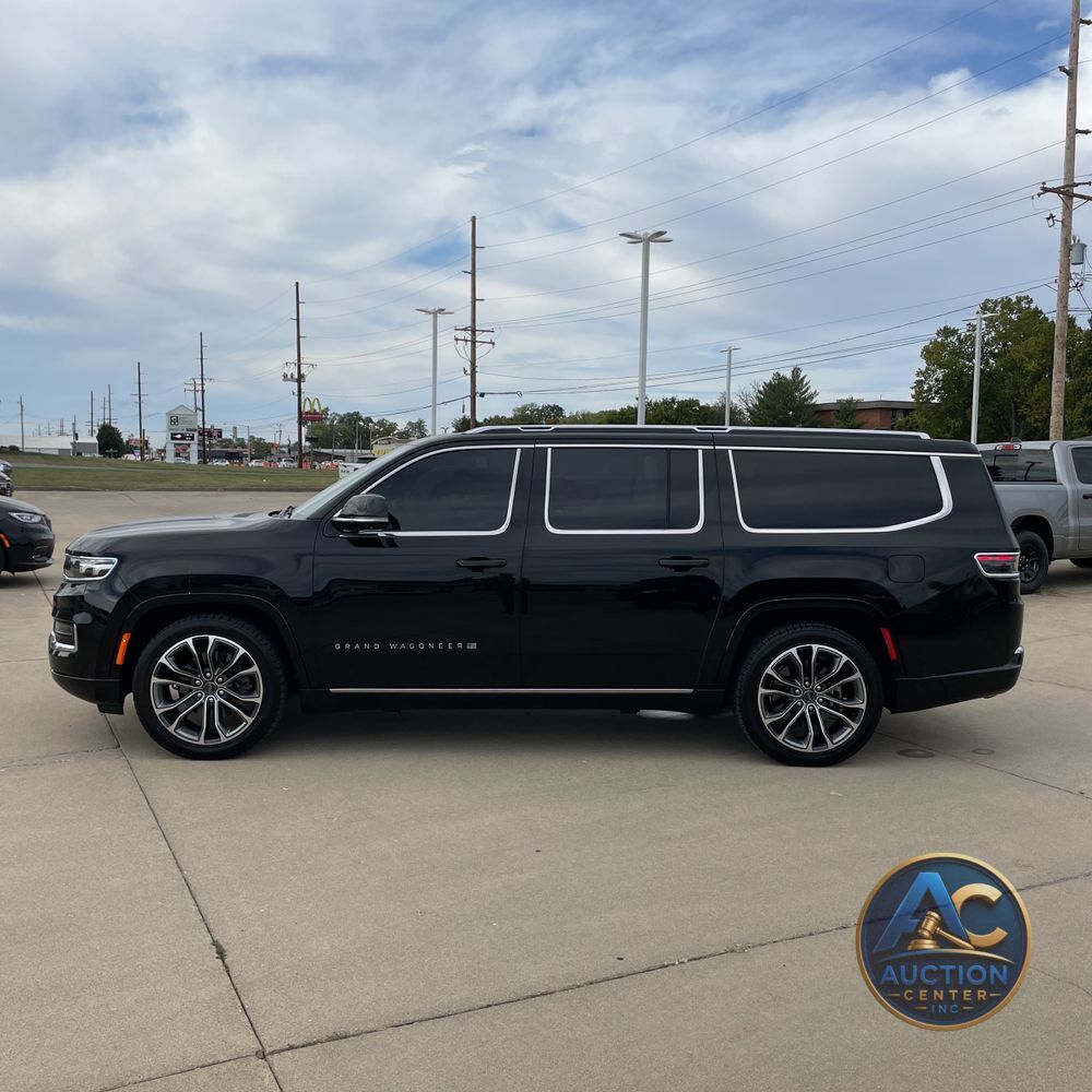 2023 Jeep Grand Wagoneer L Series III