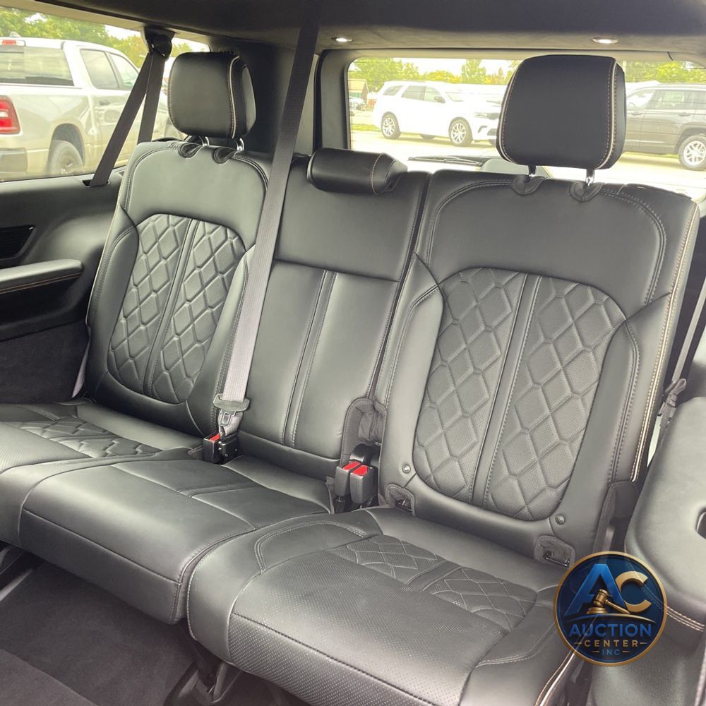 2023 Jeep Grand Wagoneer L Series III