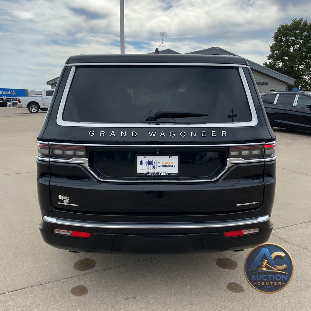 2023 Jeep Grand Wagoneer L Series III