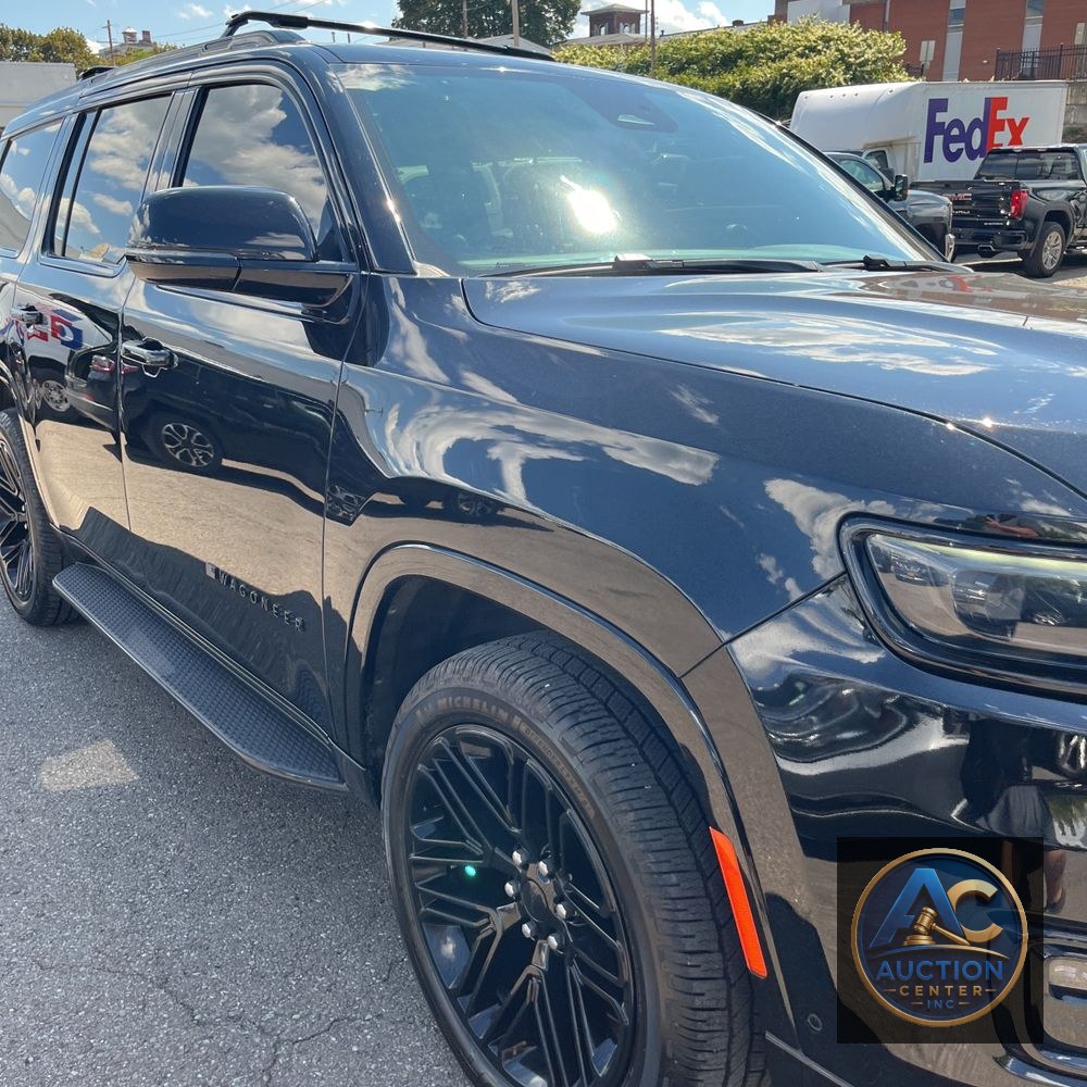 2023 Jeep Wagoneer Carbide