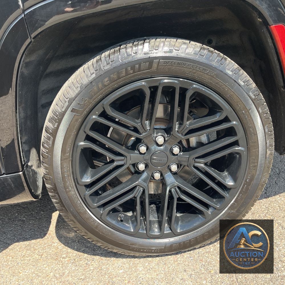 2023 Jeep Wagoneer Carbide