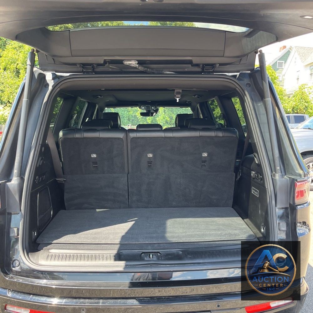 2023 Jeep Wagoneer Carbide