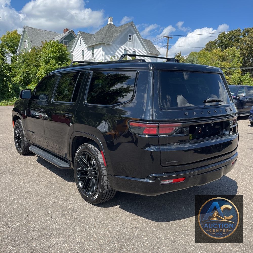 2023 Jeep Wagoneer Carbide