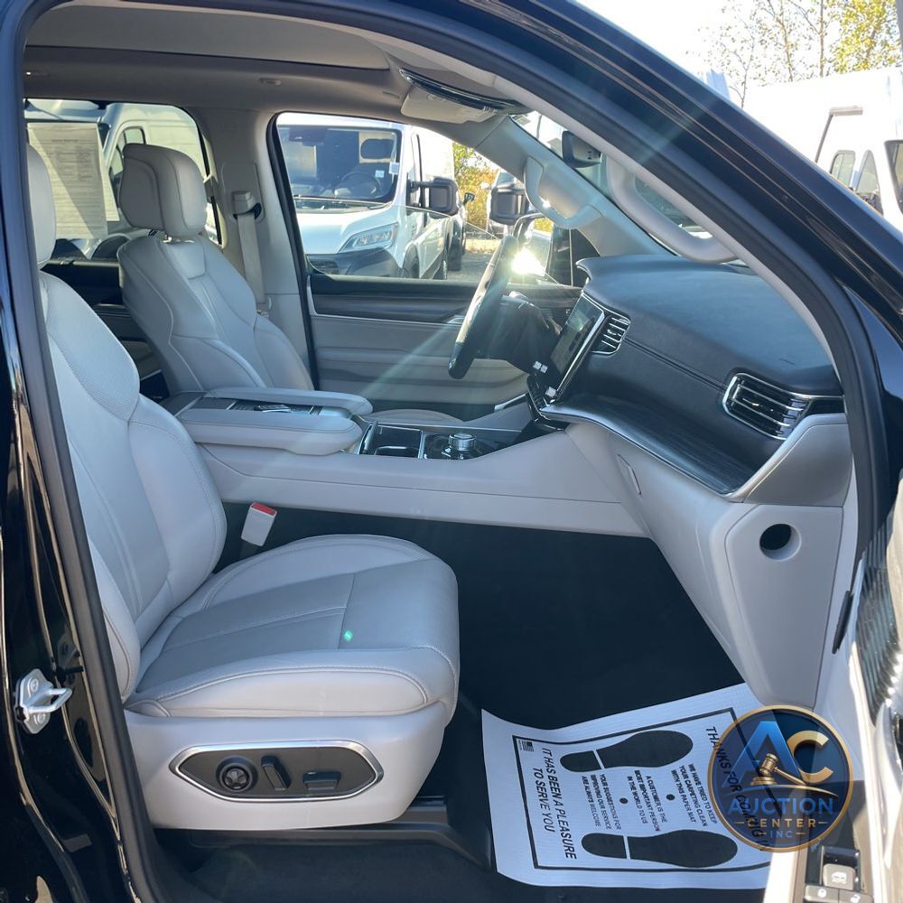 2024 Jeep Wagoneer Series II