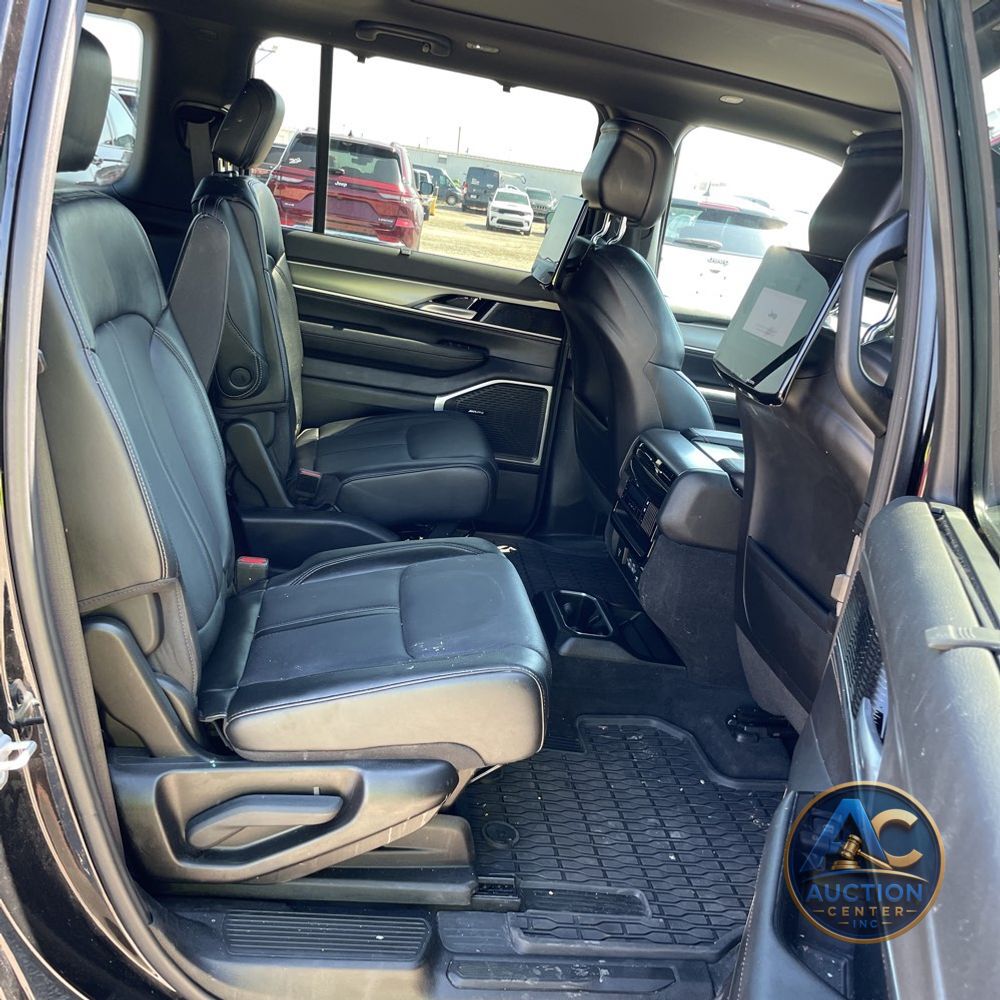 2024 Jeep Wagoneer Carbide