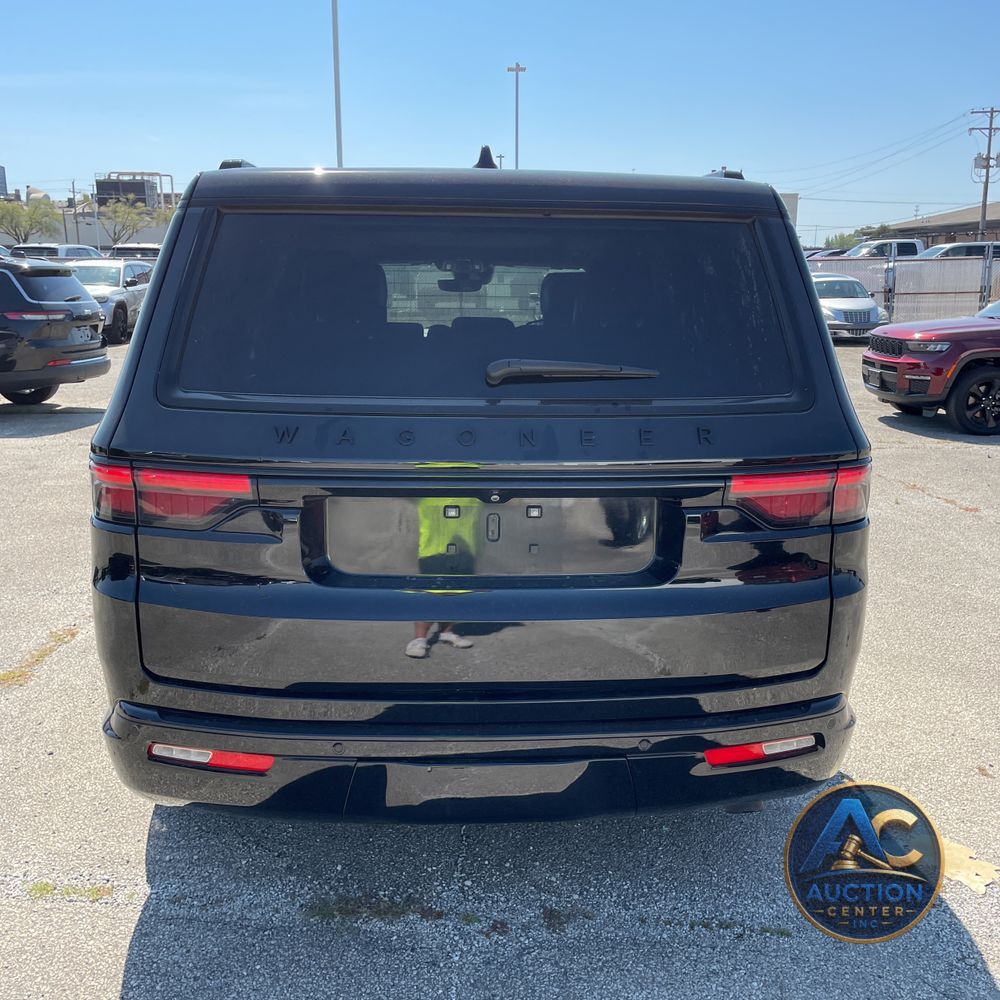 2024 Jeep Wagoneer Carbide