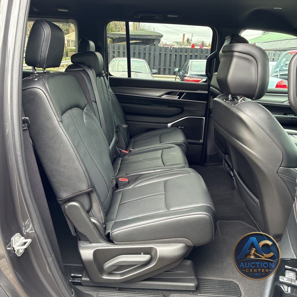 2026 Jeep Grand Wagoneer Limited Altitude 4x4