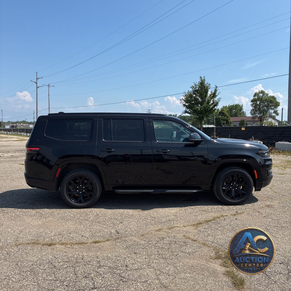 2024 Jeep Wagoneer Series II Carbide