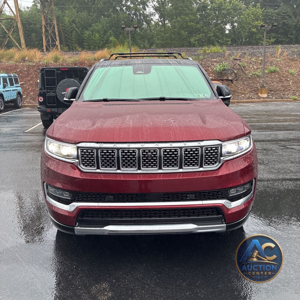 2023 Jeep Grand Wagoneer Base