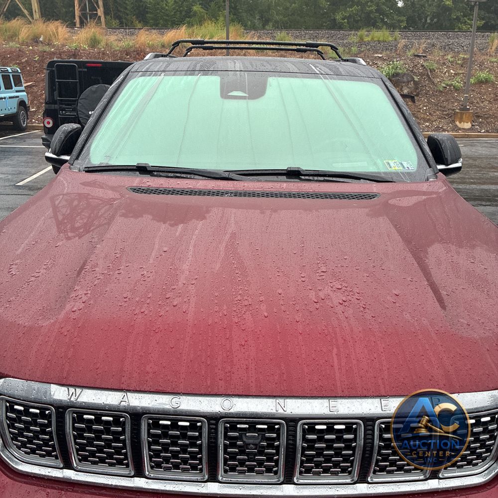2023 Jeep Grand Wagoneer Base