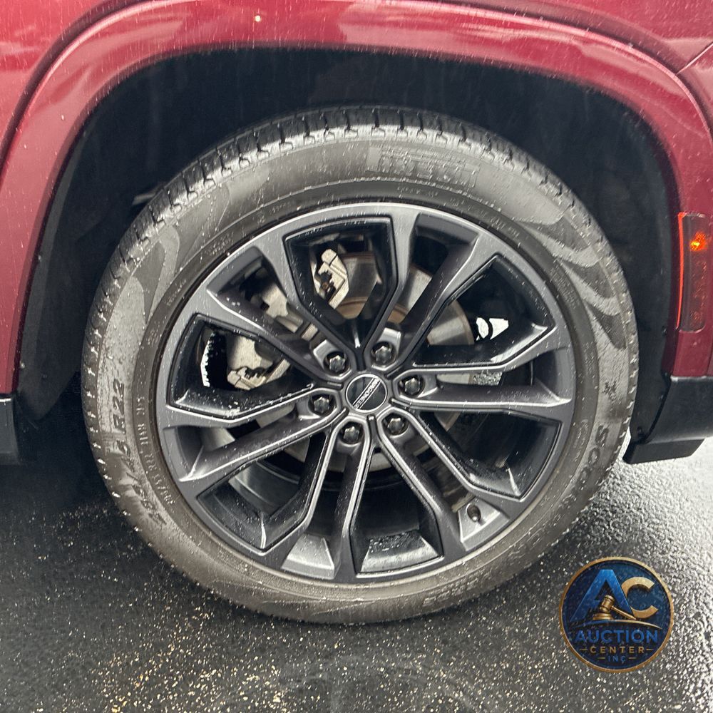2023 Jeep Grand Wagoneer Base