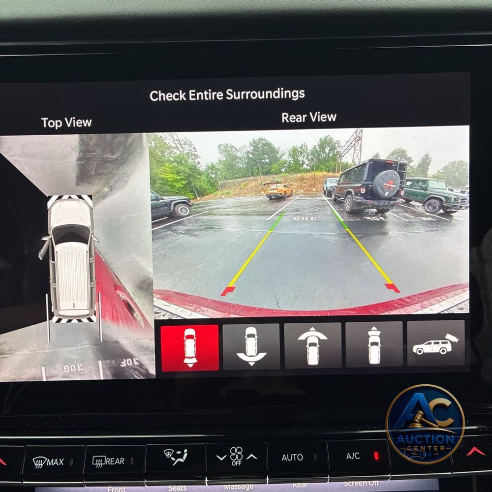 2023 Jeep Grand Wagoneer Base
