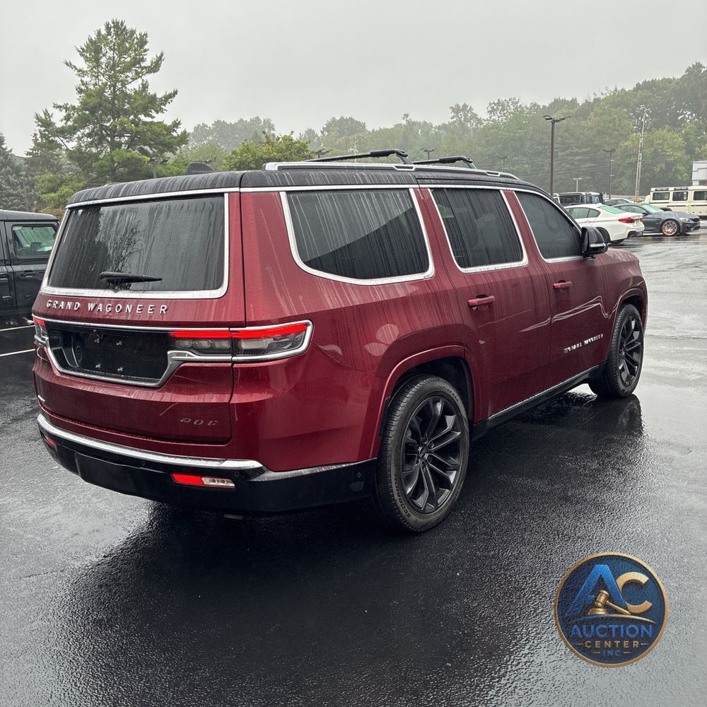 2023 Jeep Grand Wagoneer Base