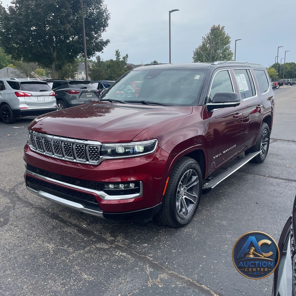 2024 Jeep Grand Wagoneer Base