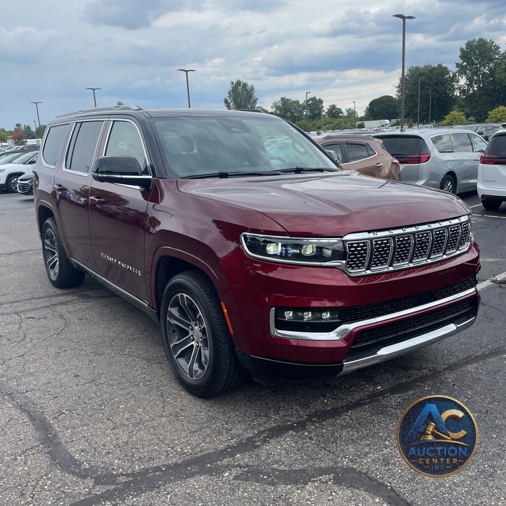 2024 Jeep Grand Wagoneer Base