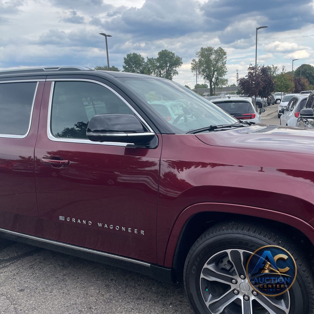 2024 Jeep Grand Wagoneer Base