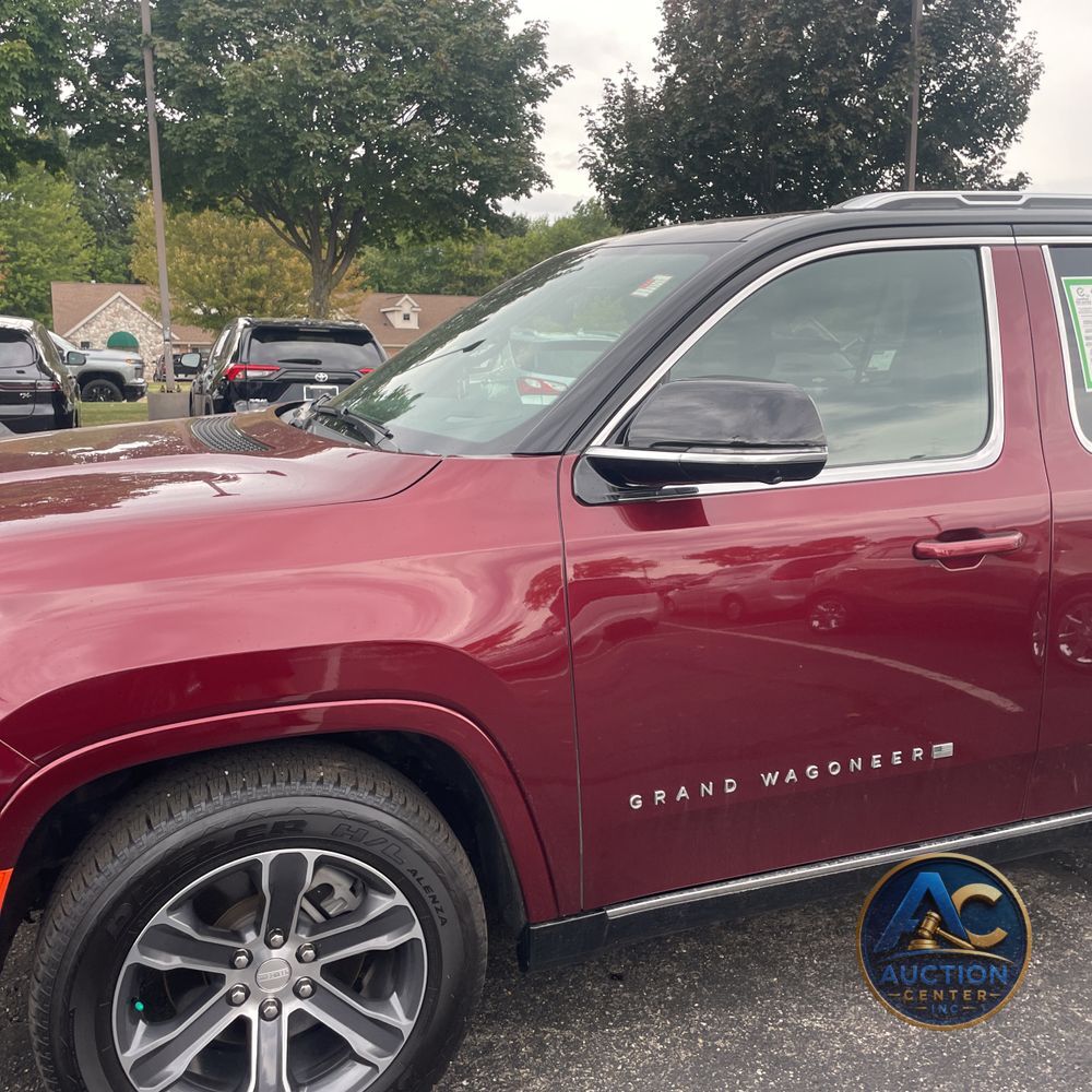 2024 Jeep Grand Wagoneer Base