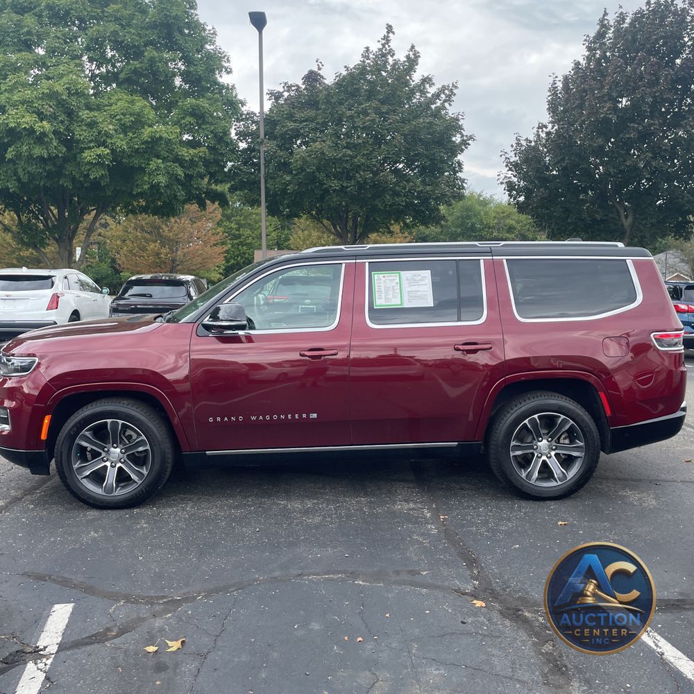 2024 Jeep Grand Wagoneer Base