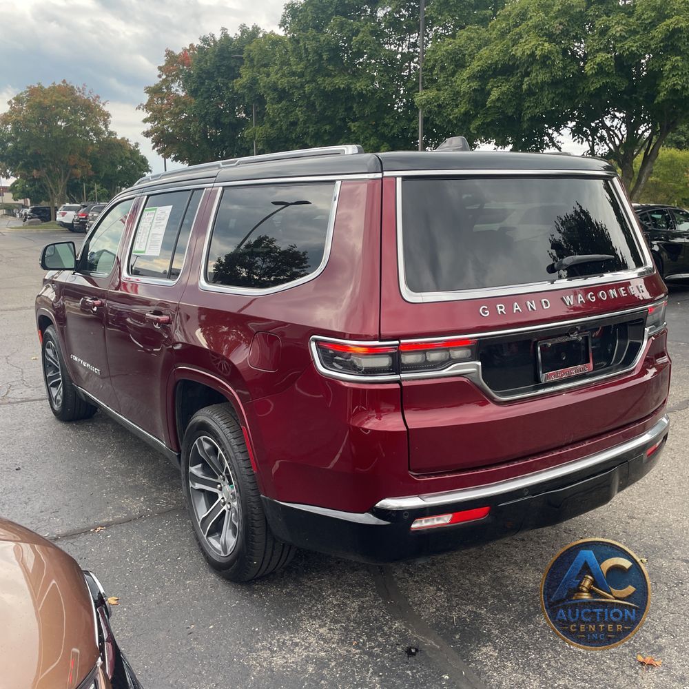 2024 Jeep Grand Wagoneer Base