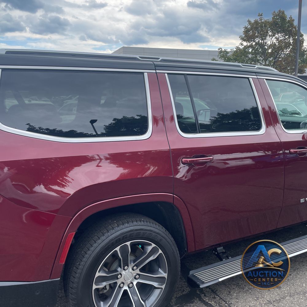 2024 Jeep Grand Wagoneer Base
