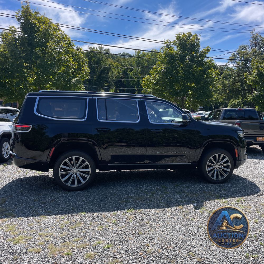 2022 Jeep Grand Wagoneer Series II
