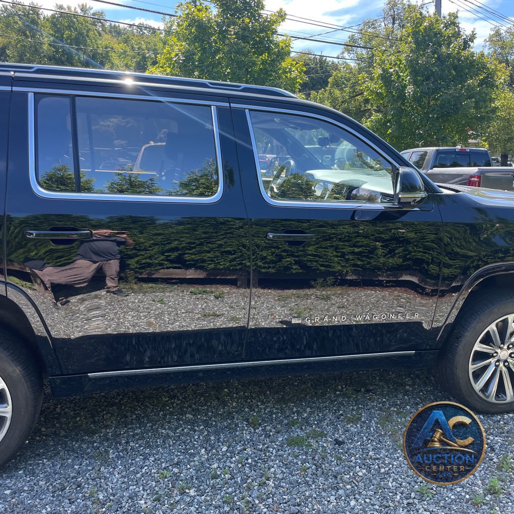 2022 Jeep Grand Wagoneer Series II