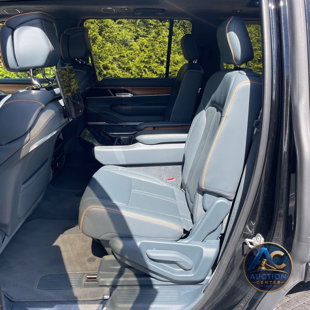 2022 Jeep Grand Wagoneer Series II