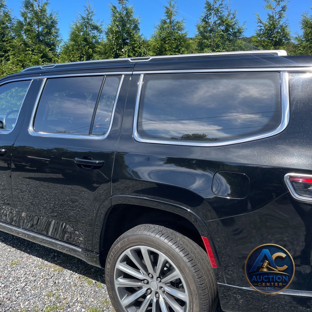 2022 Jeep Grand Wagoneer Series II