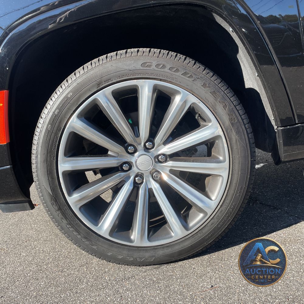 2022 Jeep Grand Wagoneer Series II