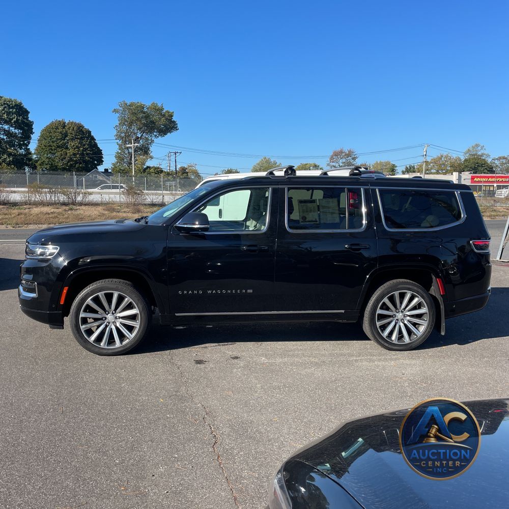 2022 Jeep Grand Wagoneer Series II