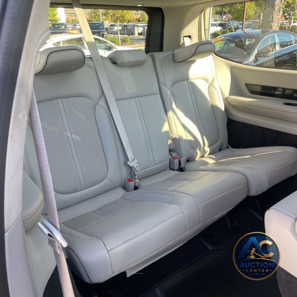 2022 Jeep Grand Wagoneer Series II