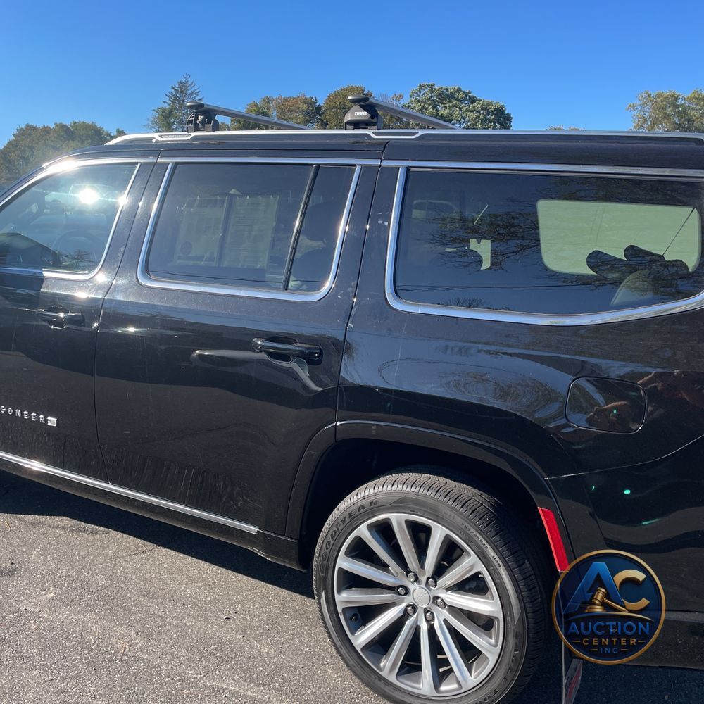 2022 Jeep Grand Wagoneer Series II