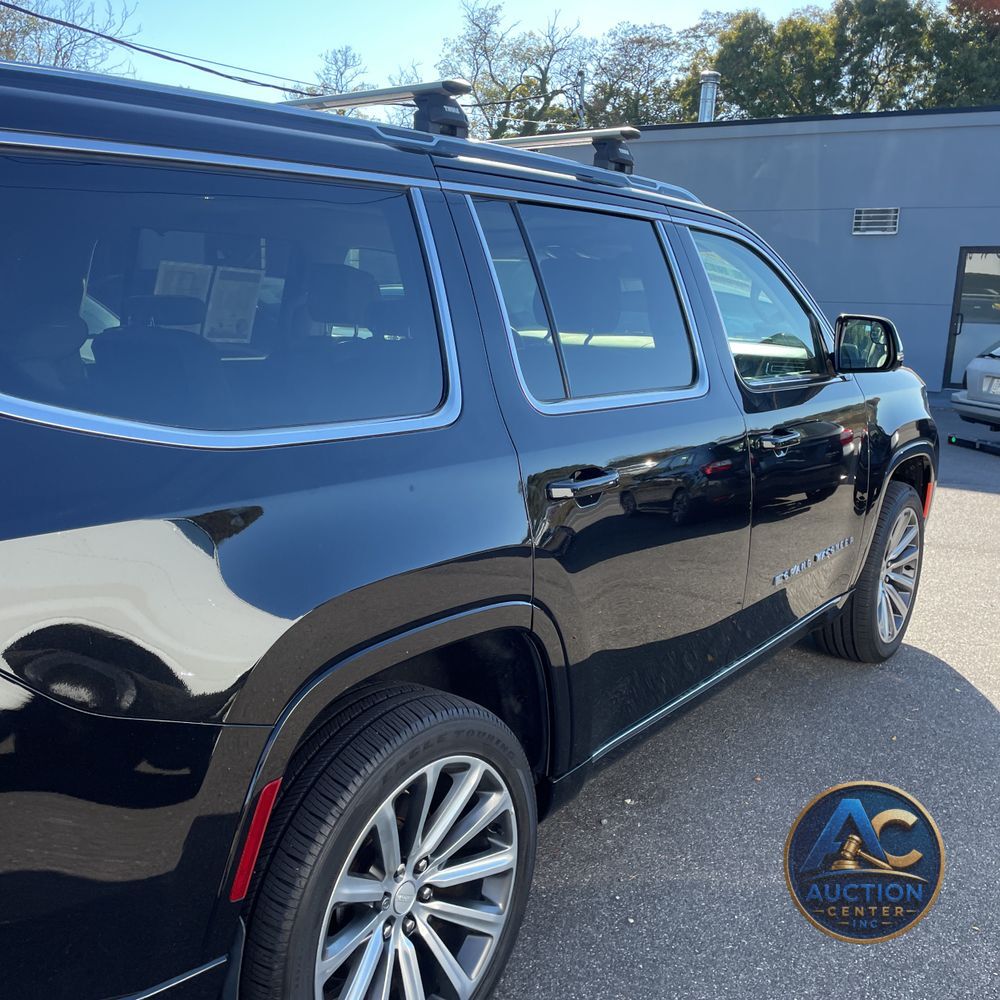 2022 Jeep Grand Wagoneer Series II