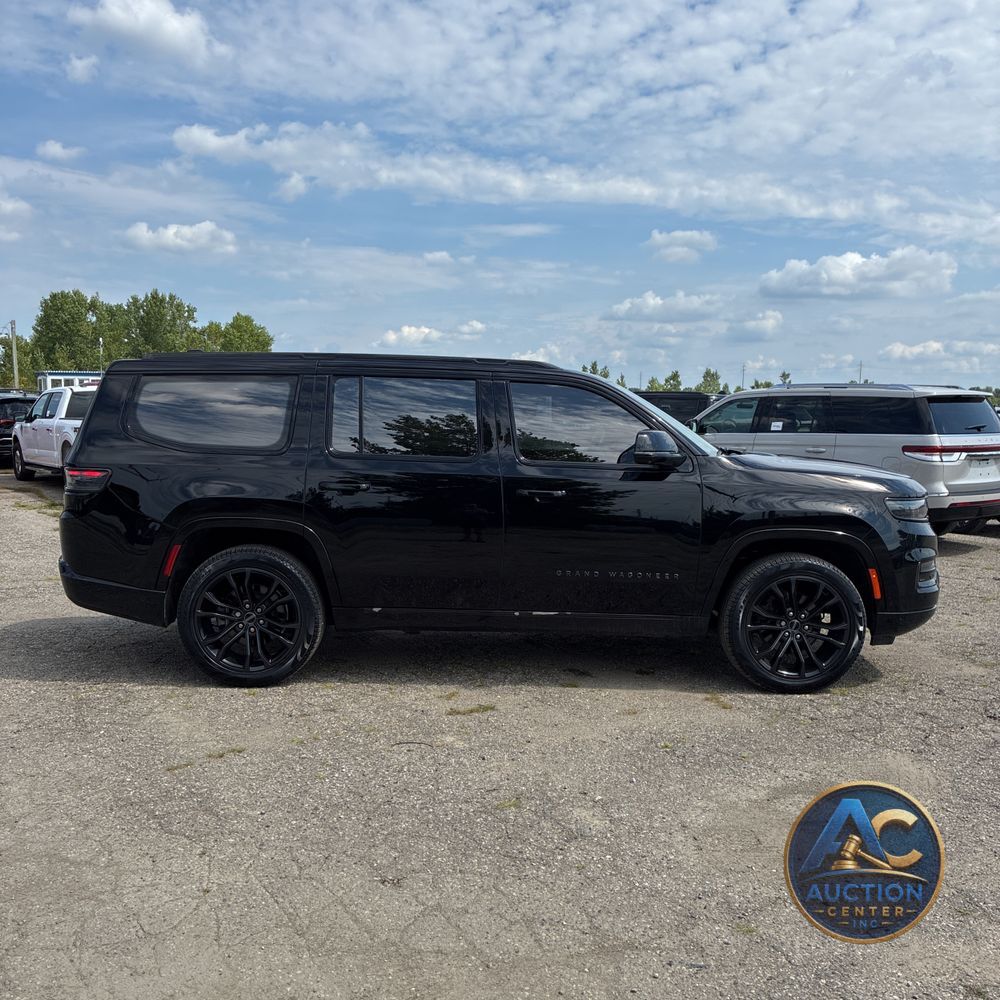 2023 Jeep Grand Wagoneer Series II Obsidian