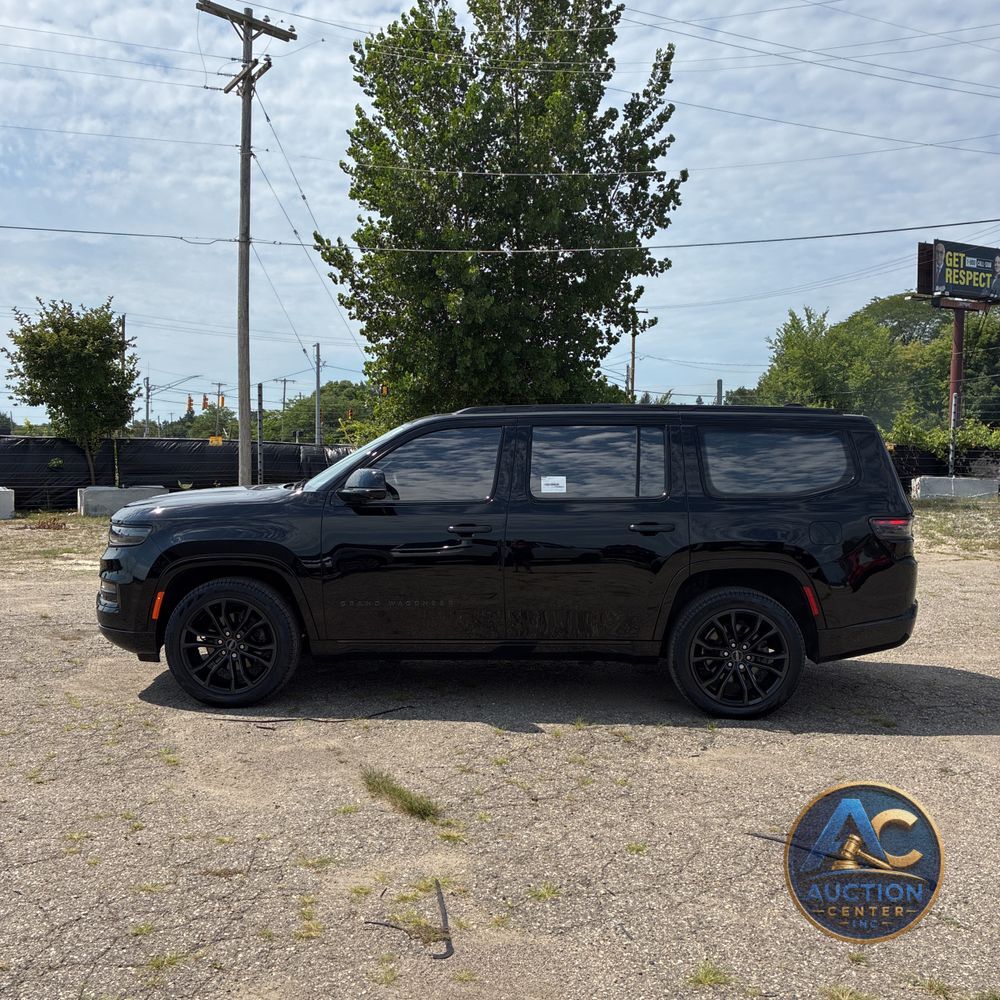 2023 Jeep Grand Wagoneer Series II Obsidian