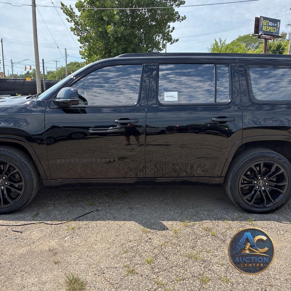 2023 Jeep Grand Wagoneer Series II Obsidian