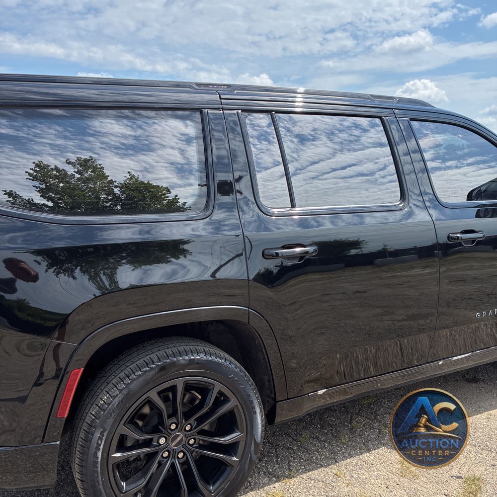 2023 Jeep Grand Wagoneer Series II Obsidian