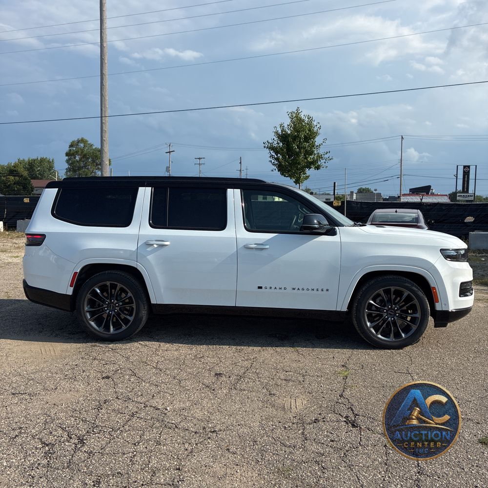 2024 Jeep Grand Wagoneer Series II Obsidian