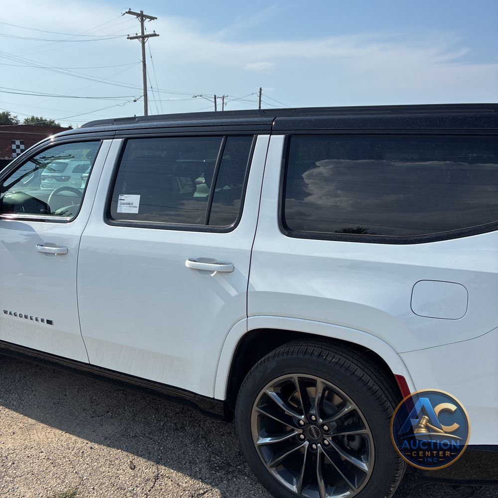 2024 Jeep Grand Wagoneer Series II Obsidian