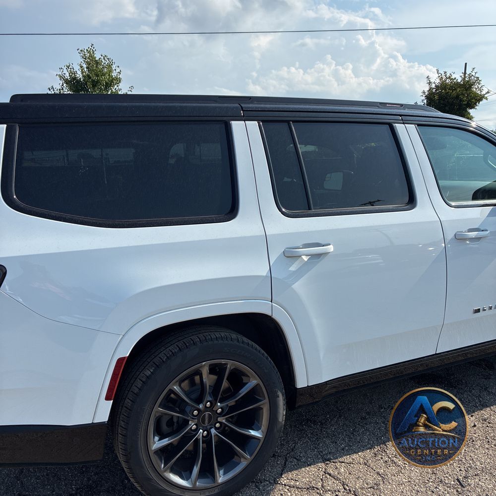 2024 Jeep Grand Wagoneer Series II Obsidian