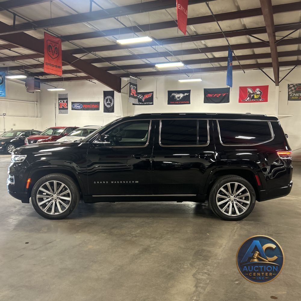 2023 Jeep Grand Wagoneer Series II
