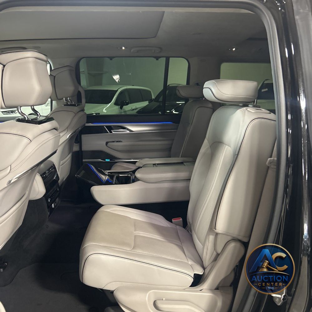 2023 Jeep Grand Wagoneer Series II