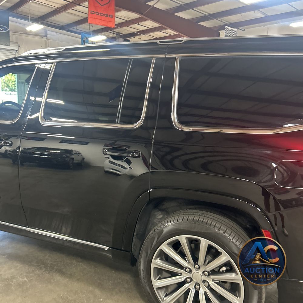 2023 Jeep Grand Wagoneer Series II
